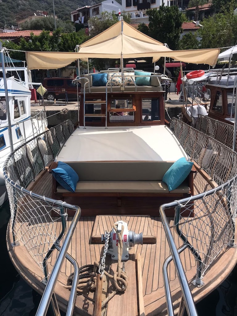 Gaş Boat
