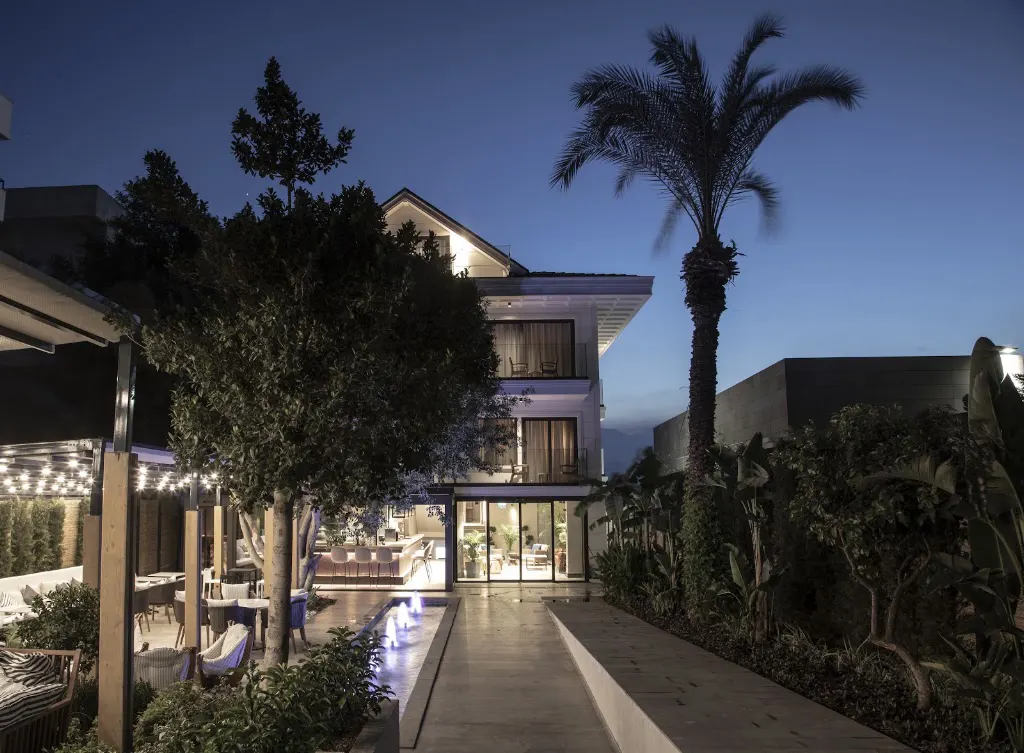 Perge Hotels