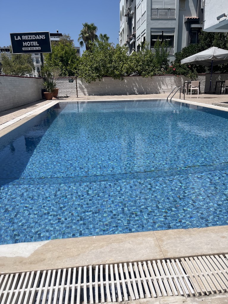 La Rezidans Hotel