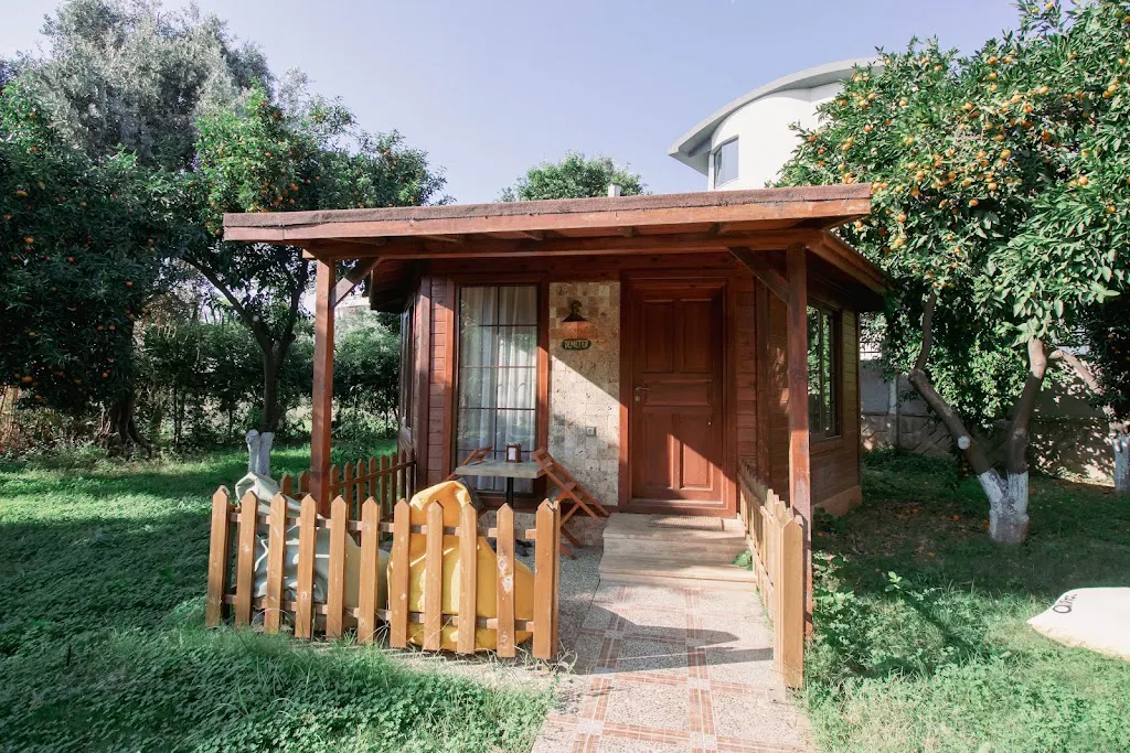 Mandarin Bungalow