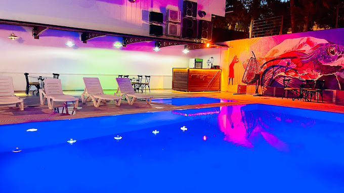 Grand Lavin Hotel