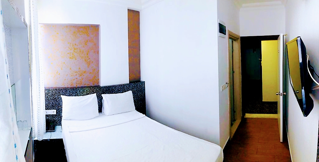 Lavin Garden Hotel