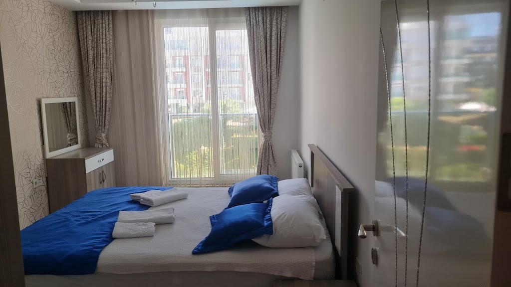 Aqua City Suit Apart