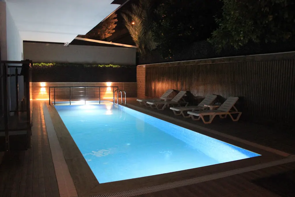 Retro Star Suites