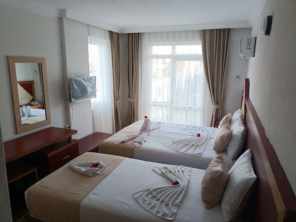 Far Life Hotel