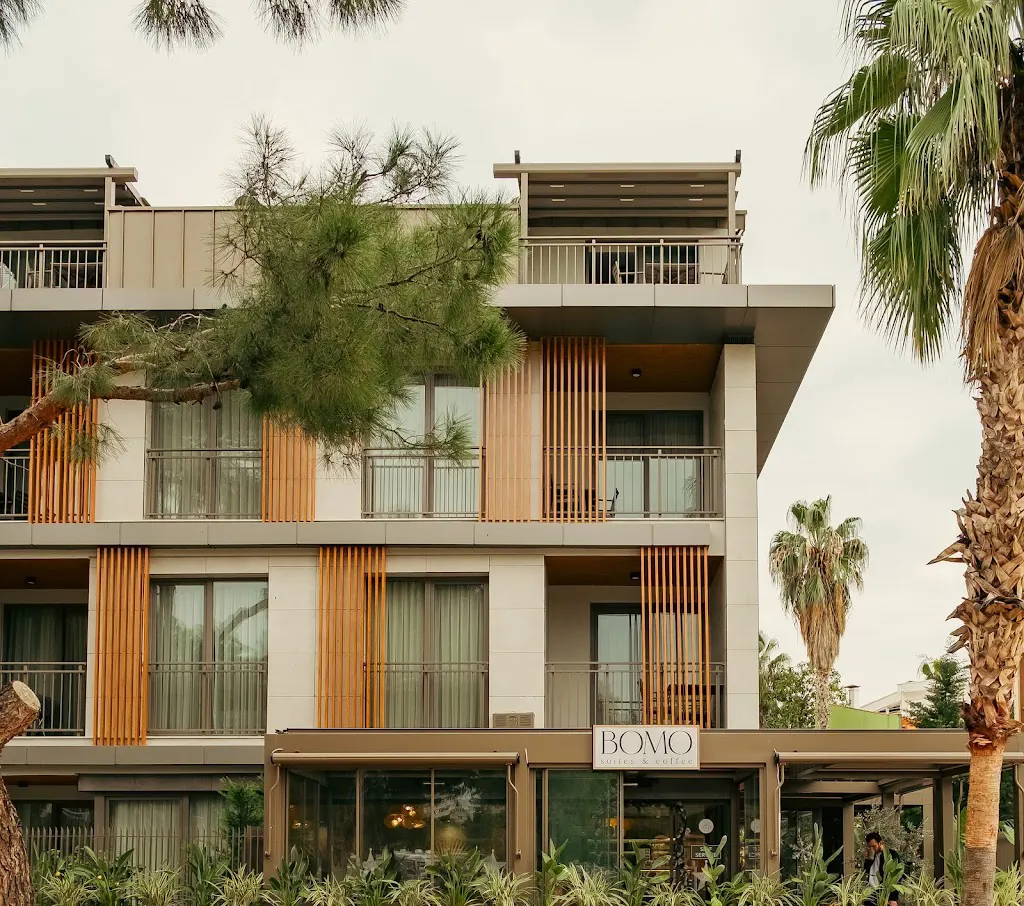 Bomo Suites