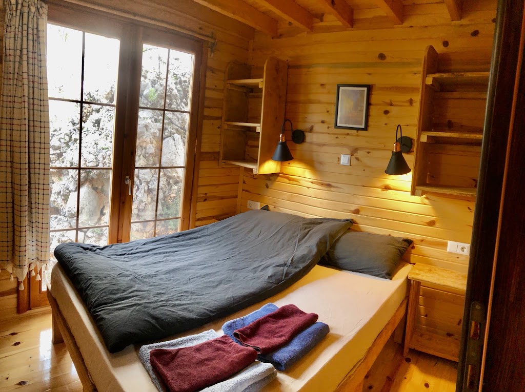 Wooden House For Climbers Geyikbayiri