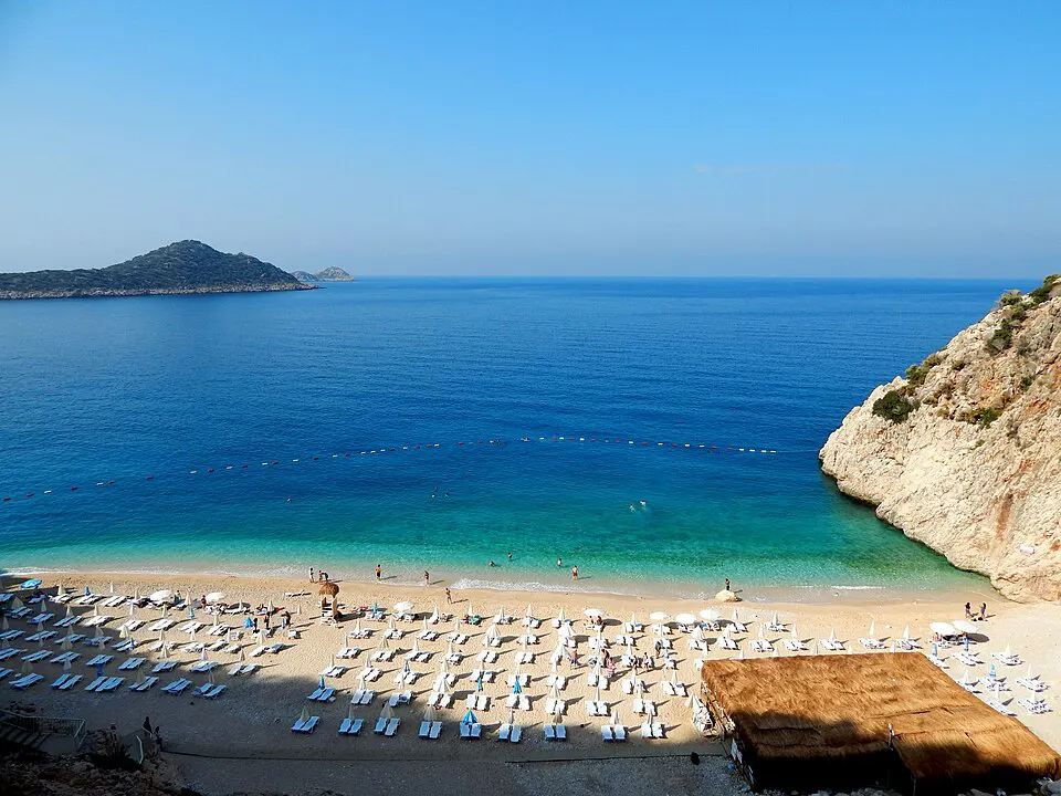 Kaş'ta Denize Girilecek Yerler: Plajlar ve Koylar