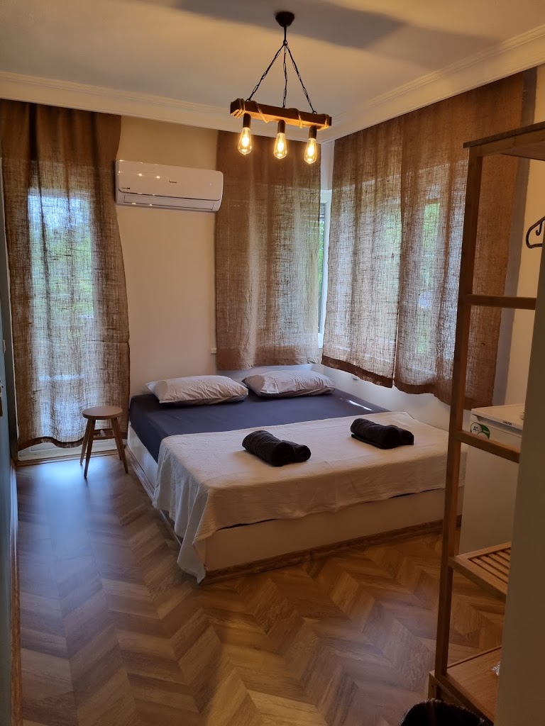 El Mundo Suites