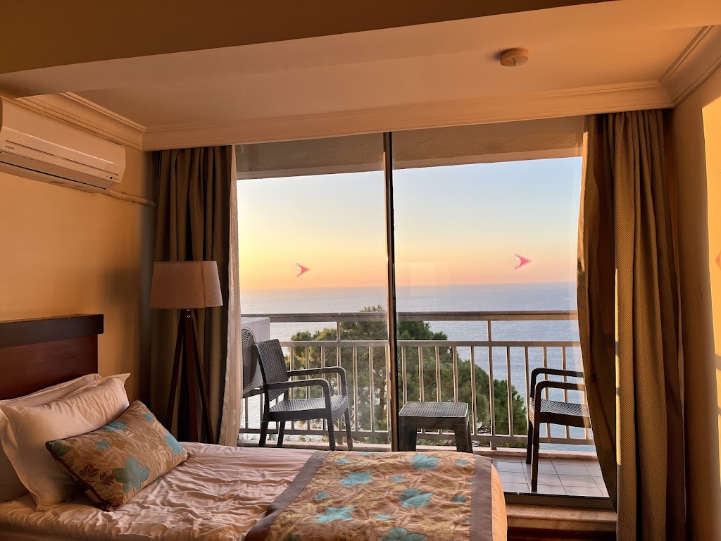 Lara Hotel
