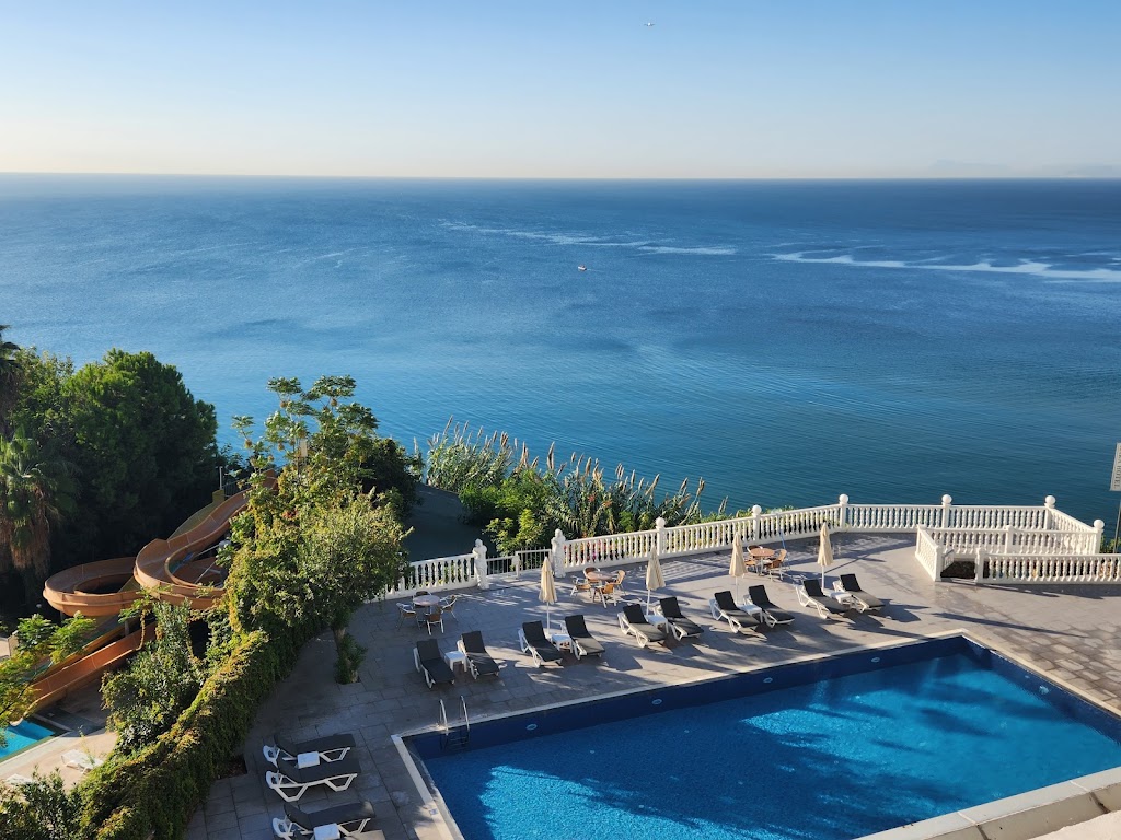 Lara Hotel