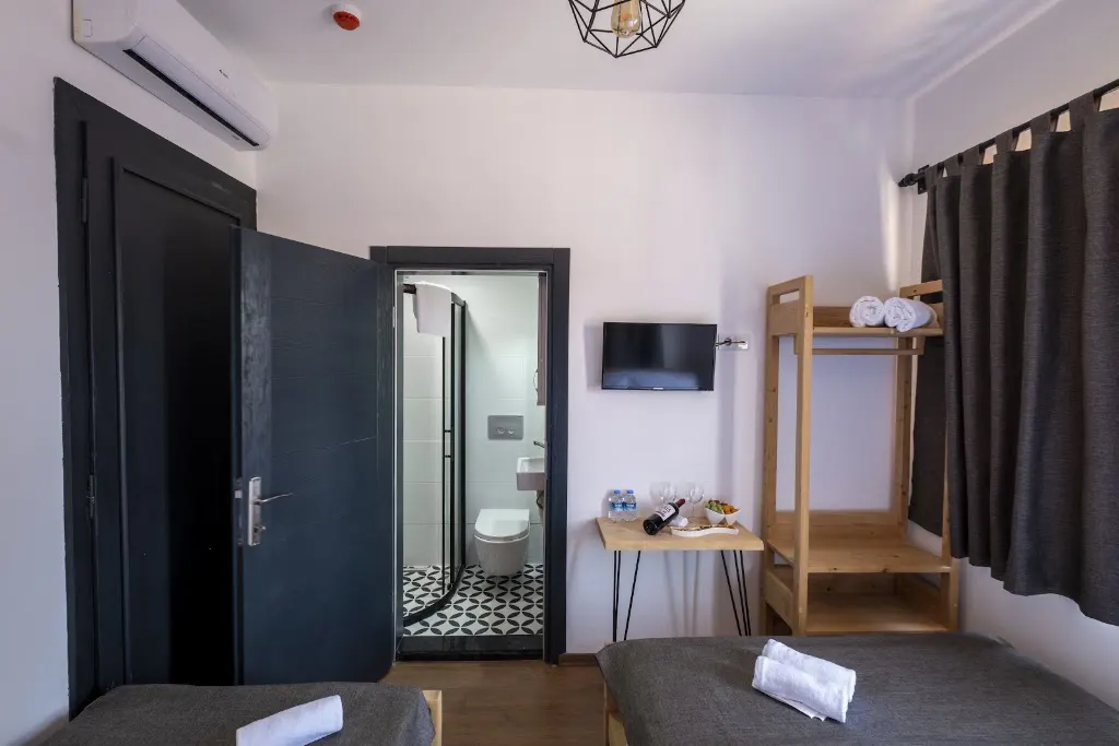 Solo Boutique Hotel