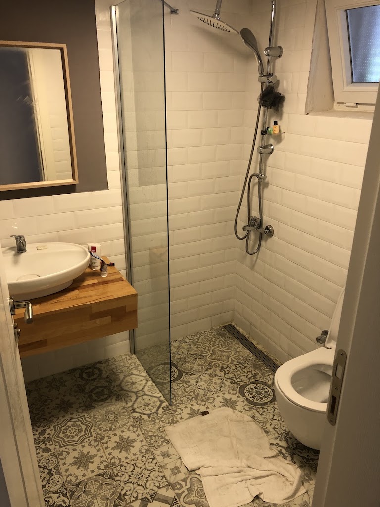 Raw Beach Hotel