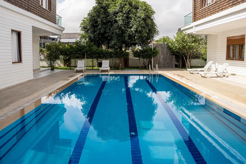 Lara Breeze Homes