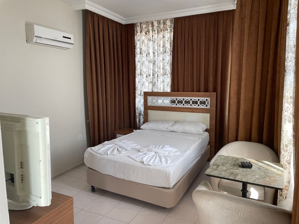 Rosella Hotel