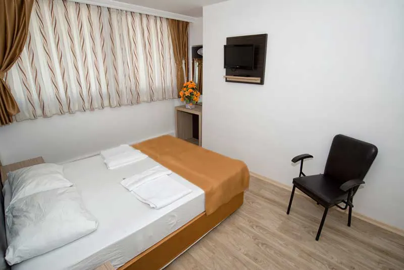 Kleopatra Develi Otel