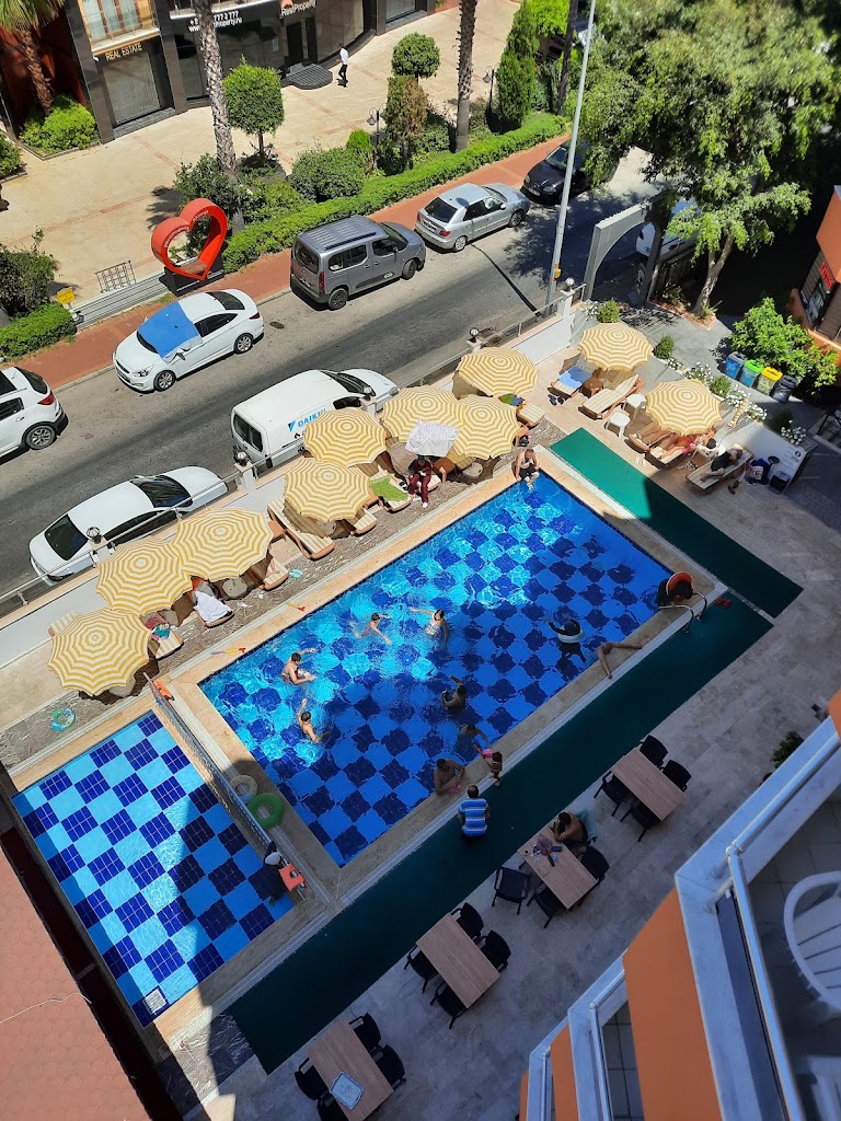 Yaman Life Hotel