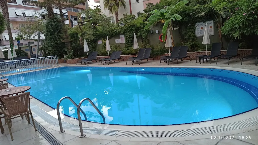 May Flower Hotel