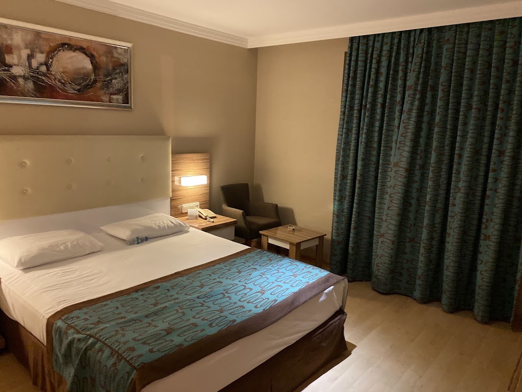 Riviera Hotel & Spa