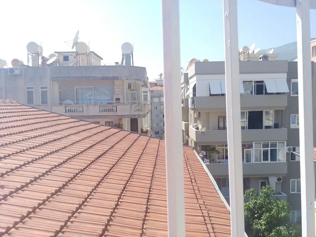 Twin Apart Hotel