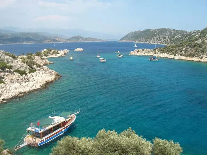 Kaş'tan Kekova Tekne Turu: Rota, Kalkış Noktaları ve Yasaklar