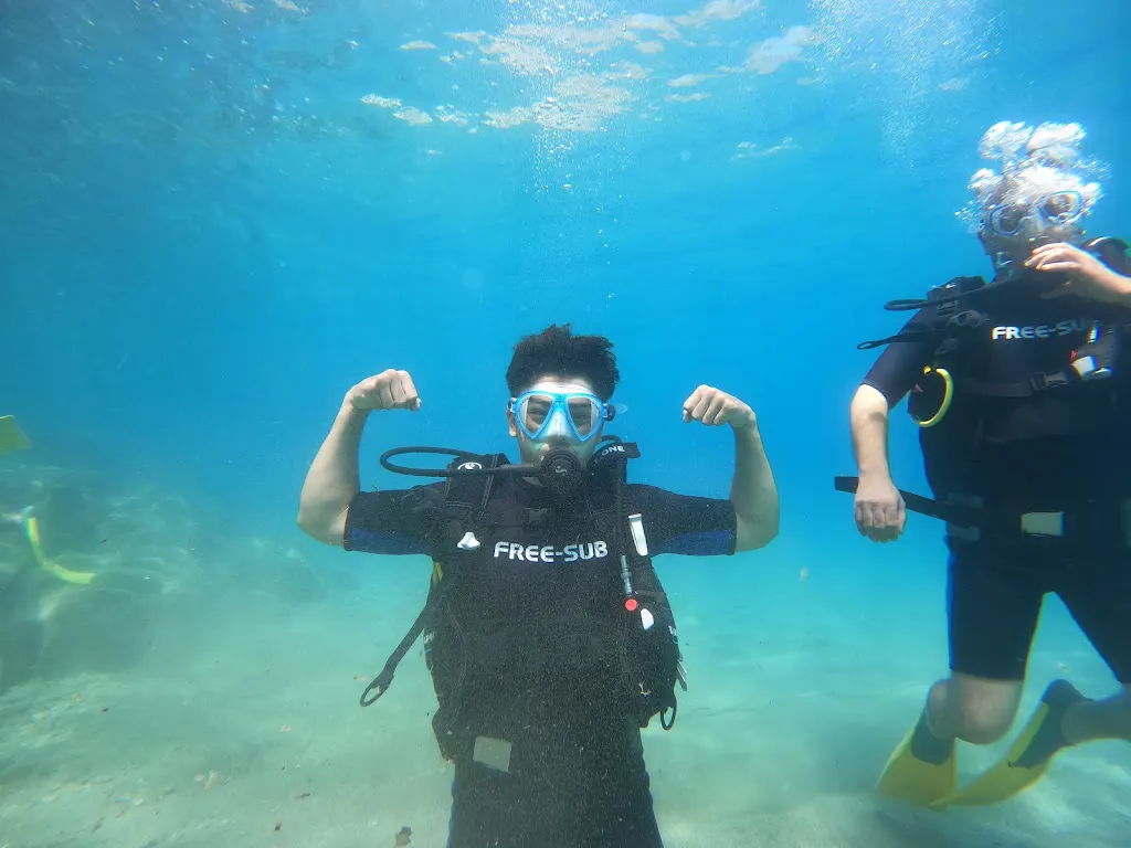 Deep Aqua Dive Center