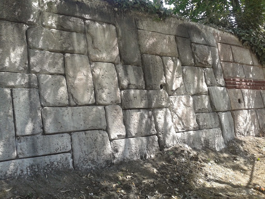 Aspendos Yapay Kaya