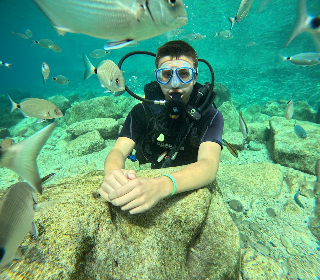 Aksuna Diving Centre