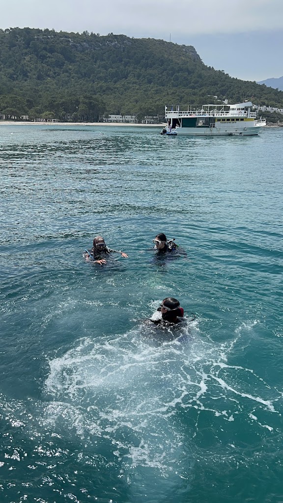 Mako Diving Center
