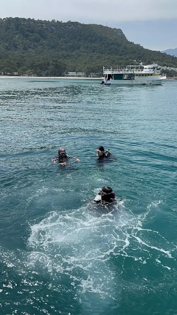 Mako Diving Center