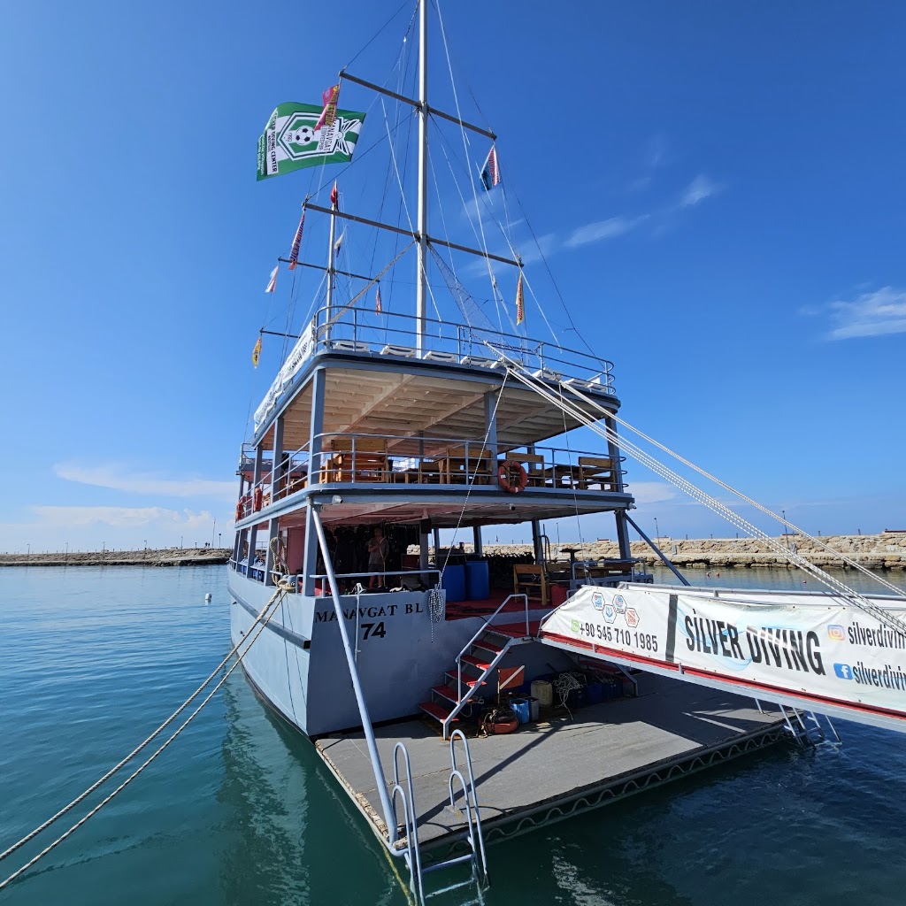 Silver Diving Center