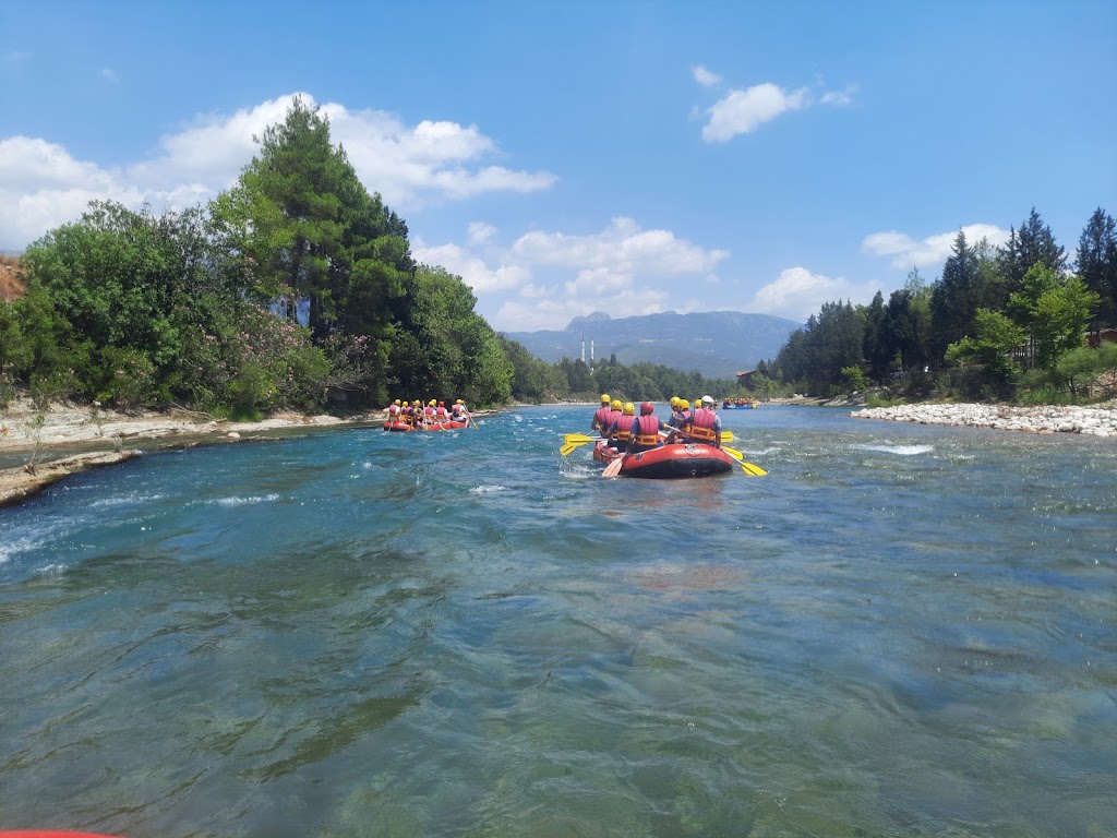 Fenomen Rafting & Restorant& Camping