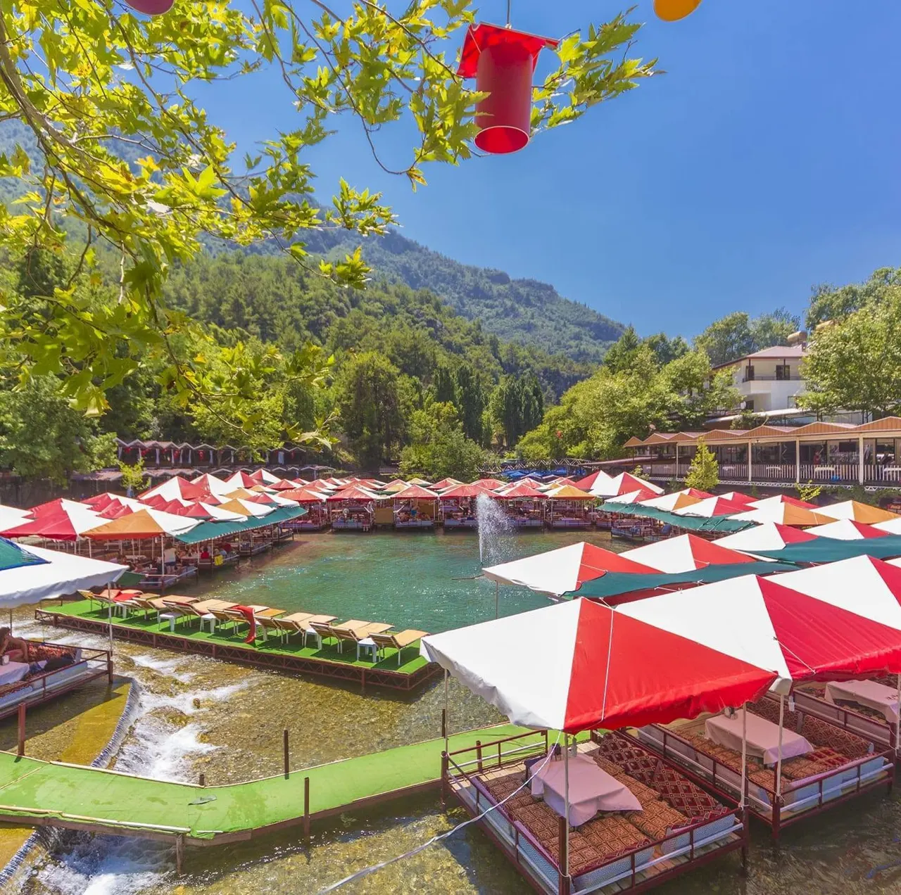 Alanya'da Gezilecek Yerler: Kale Yarımadası, Mağaralar ve Dim Çayı Vadisi