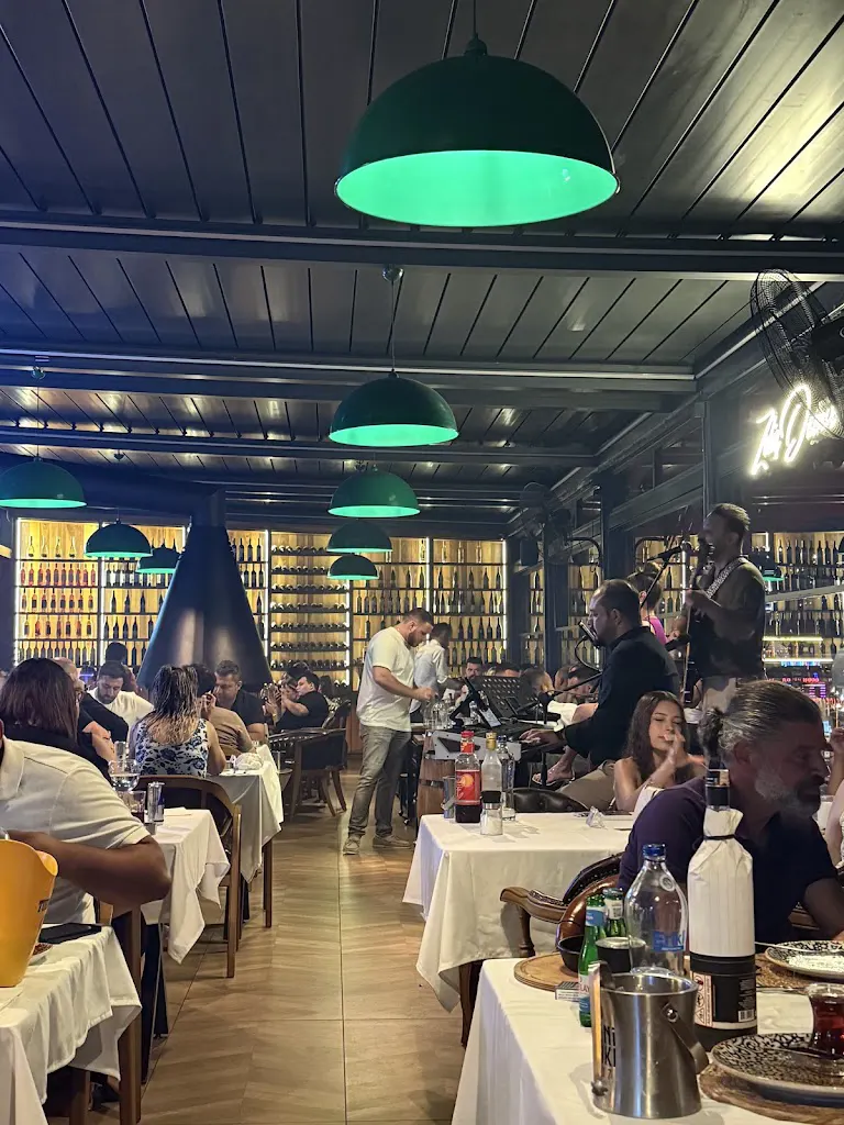 Ömeroğlu Yeni Nesil Meyhane Restorant Lounge Cafe Bar