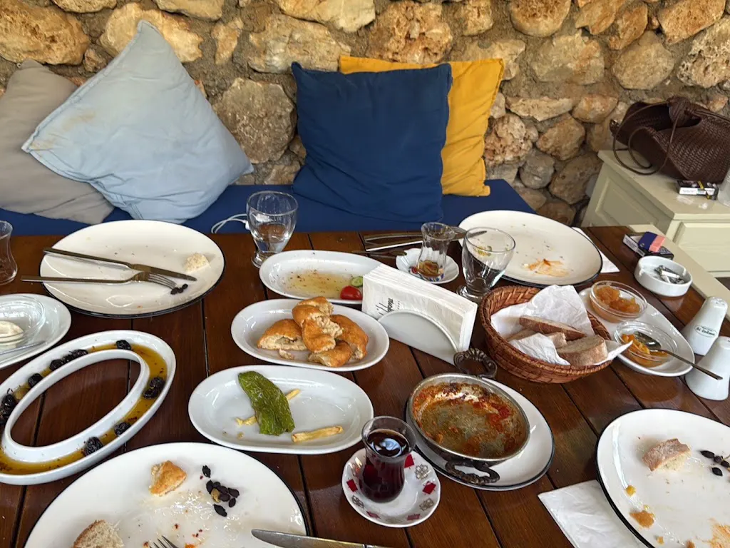 Bi Lokma Restaurant