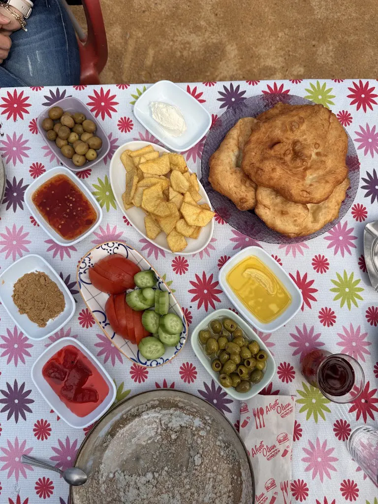 Dutlu Bahçe KÖY Kahvaltisi VE Mangal