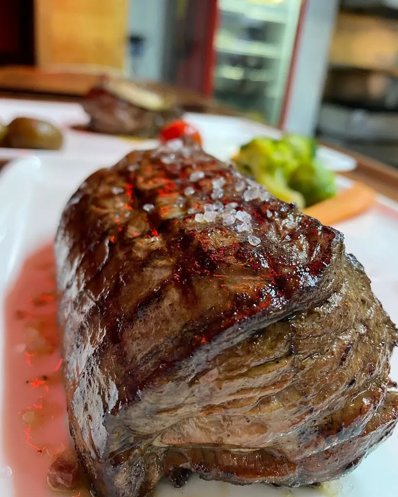 La Perla Steak House & Sky Sports Bar
