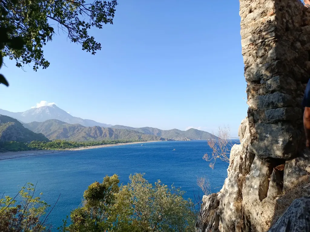Olympos Ceneviz Kalesi