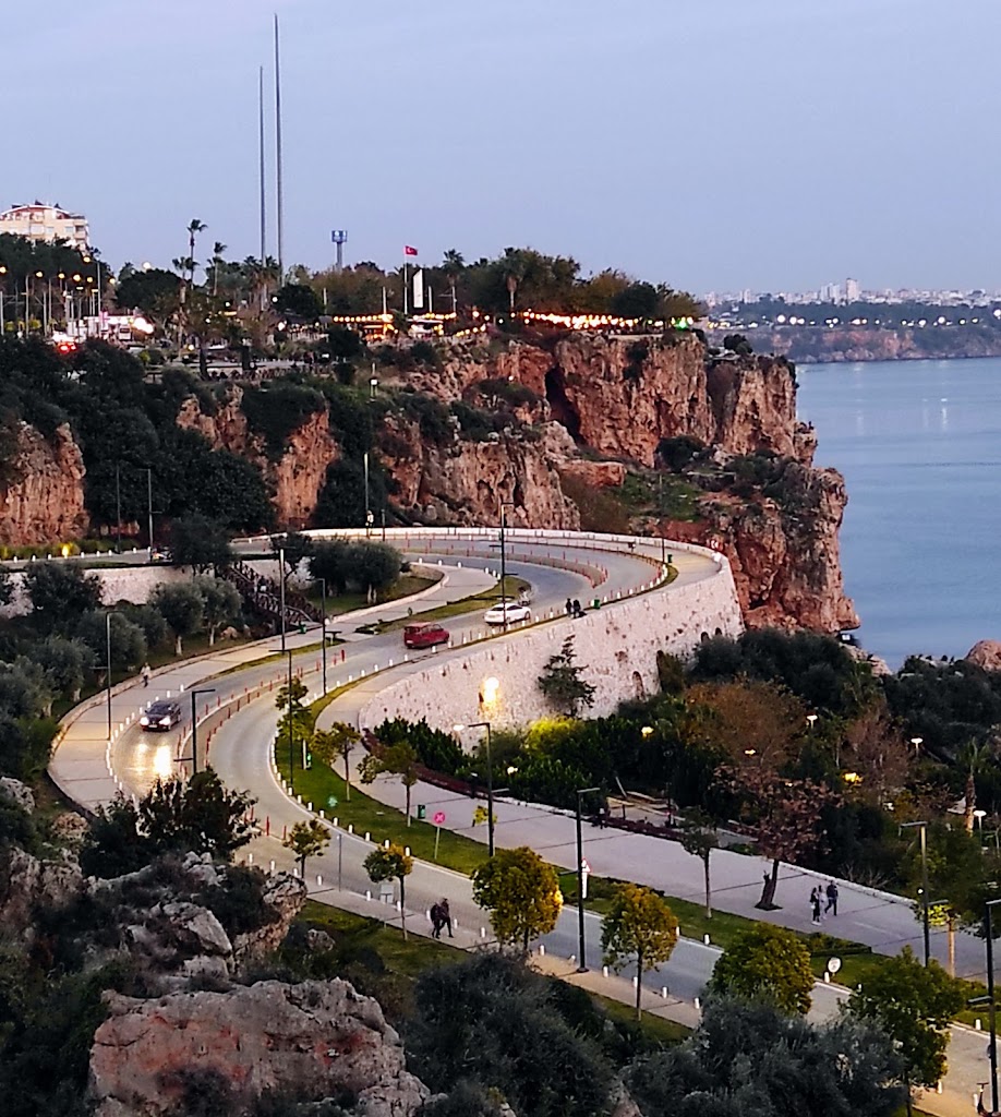 Konyaaltı Varyant Büyük Seyir Terası