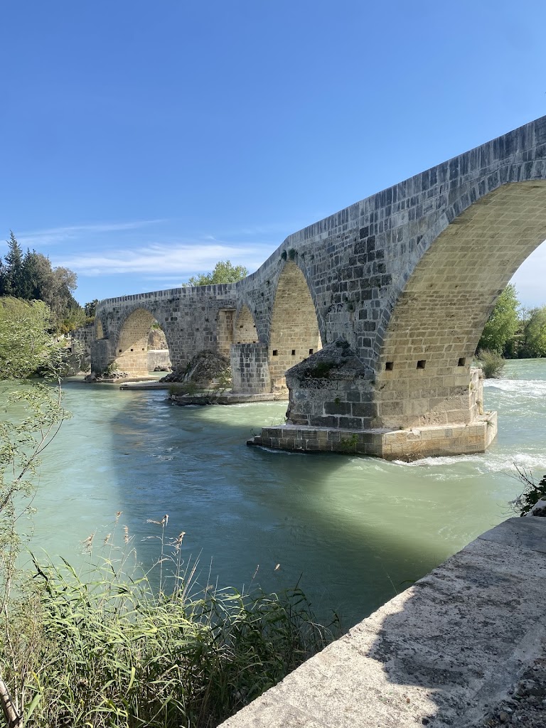 Tarihi Aspendos Köprüsü