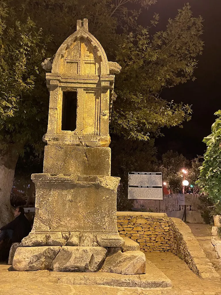 Kral Mezarı