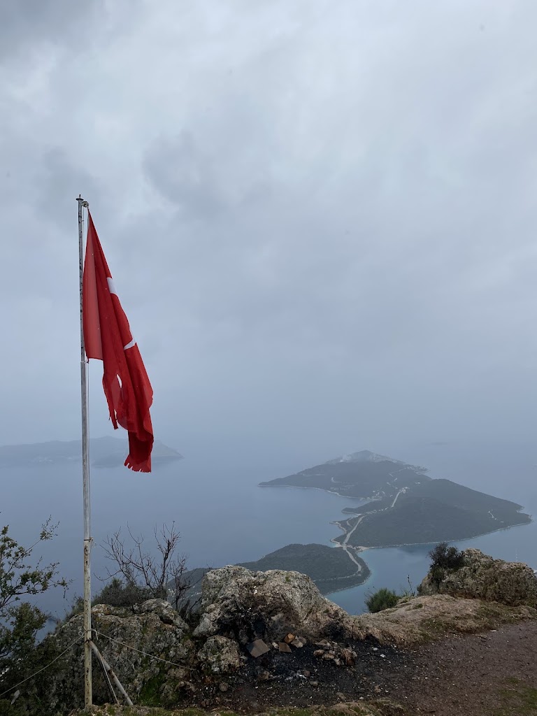 Uyuyan Dev, Kaş