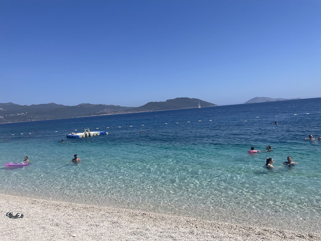 Seyrek Çakıl Plajı