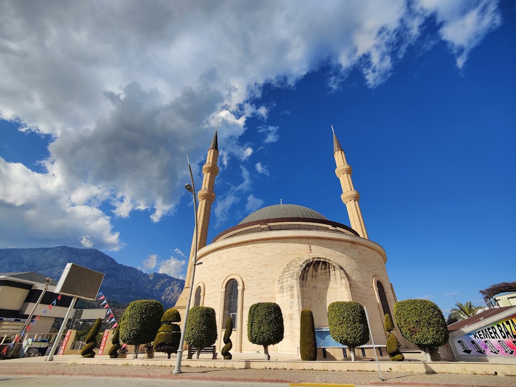 Kemer Saat Kulesi