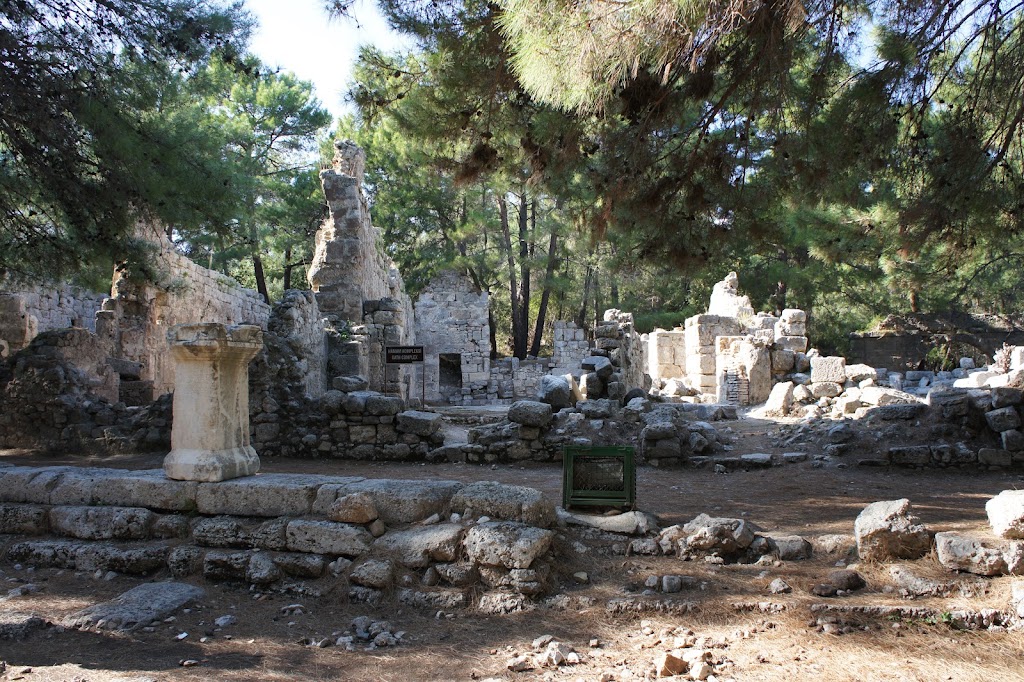 Phaselis Tiyatrosu