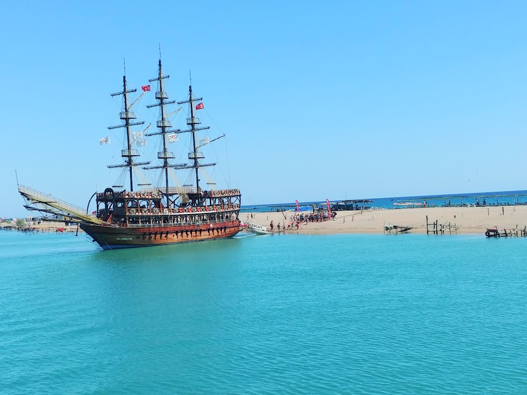 Kleopatra Beach