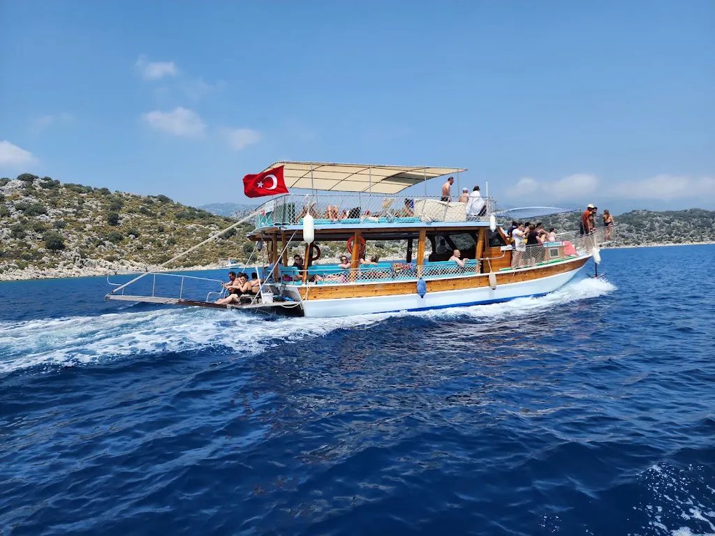 Gülhan 1 Boat
