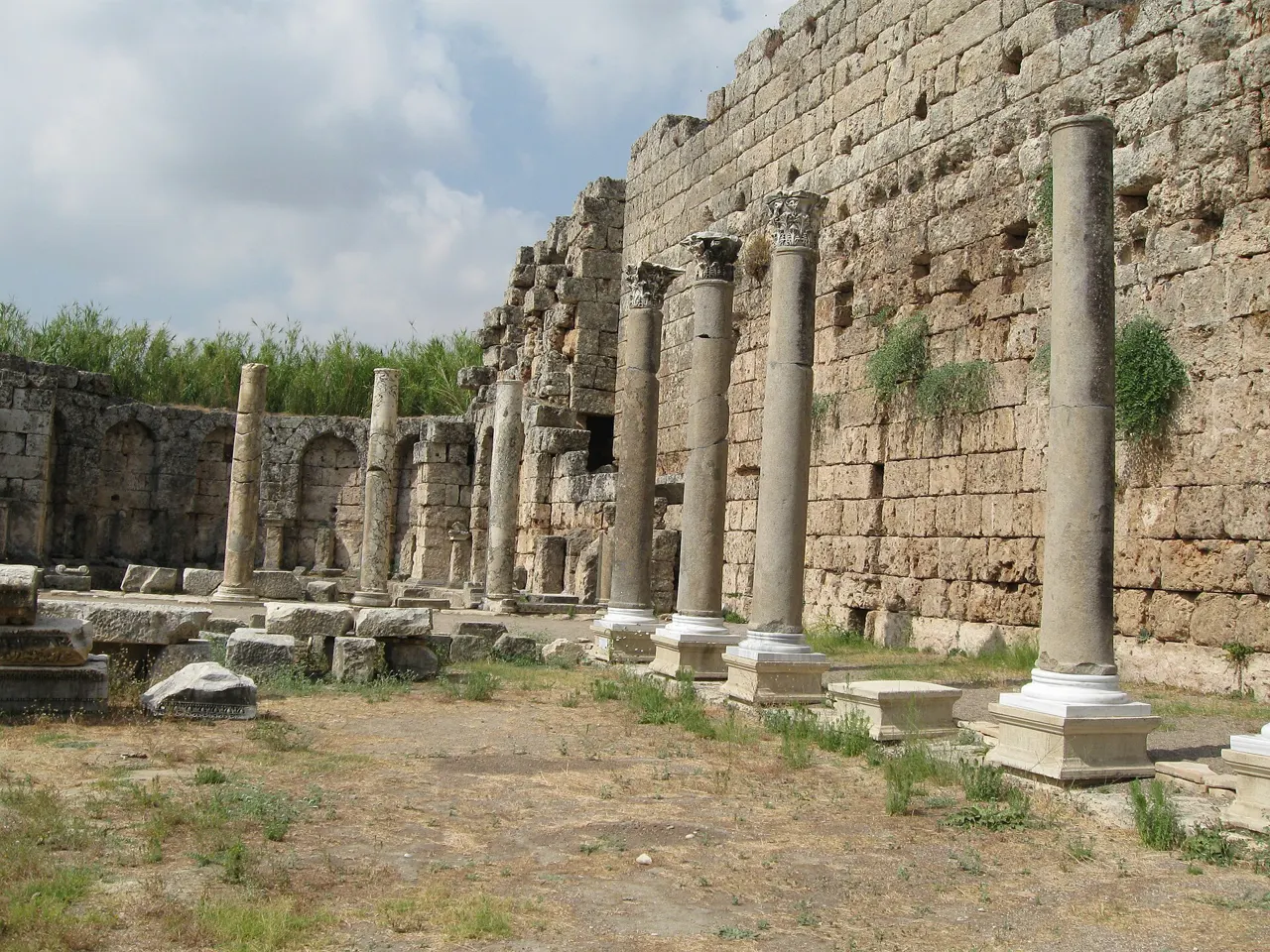 Perge Antik Kenti