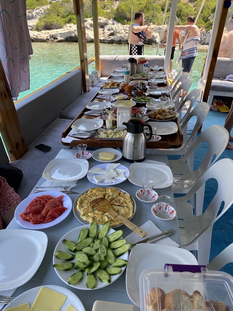 Saniş Boat
