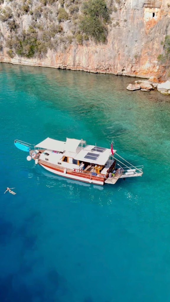 Yakamoz Boat